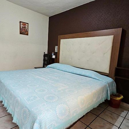 Hotel 2000 Μορέλια Εξωτερικό φωτογραφία