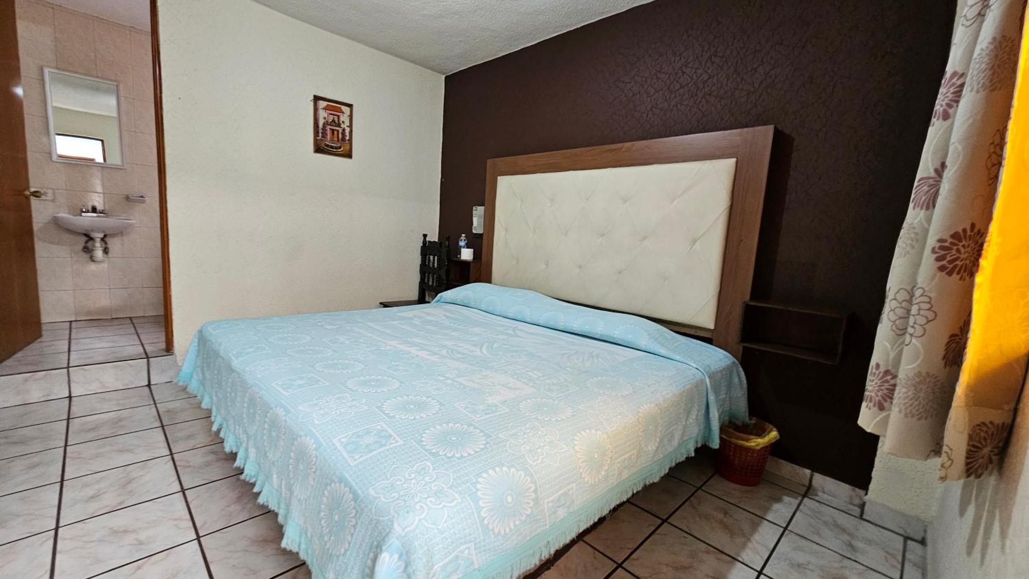 Hotel 2000 Μορέλια Εξωτερικό φωτογραφία